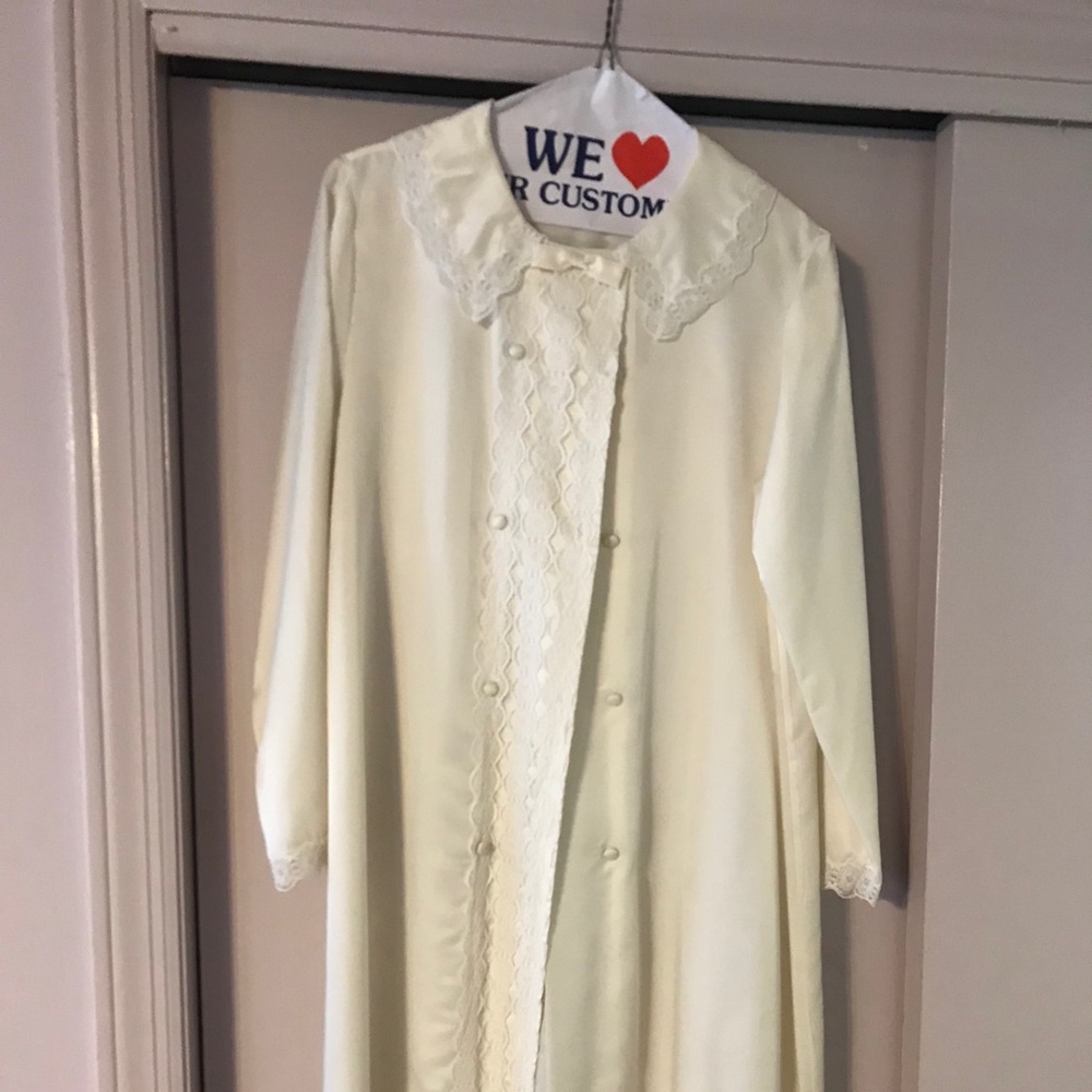 Vintage Christian Dior Bathrobe Size P Ivory